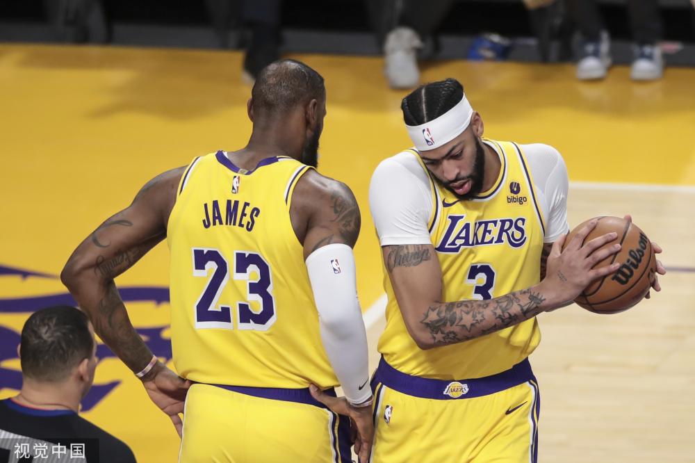 转会市场中 转会市场中